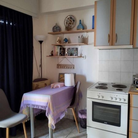 Small And Cosy Appartment- Piccolina Loutráki Eksteriør billede